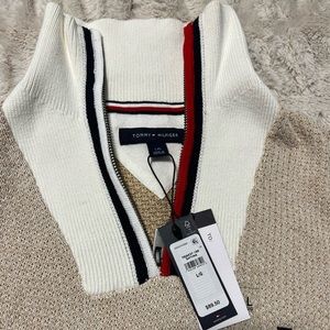 Tommy Hilfiger Sweater - NWT